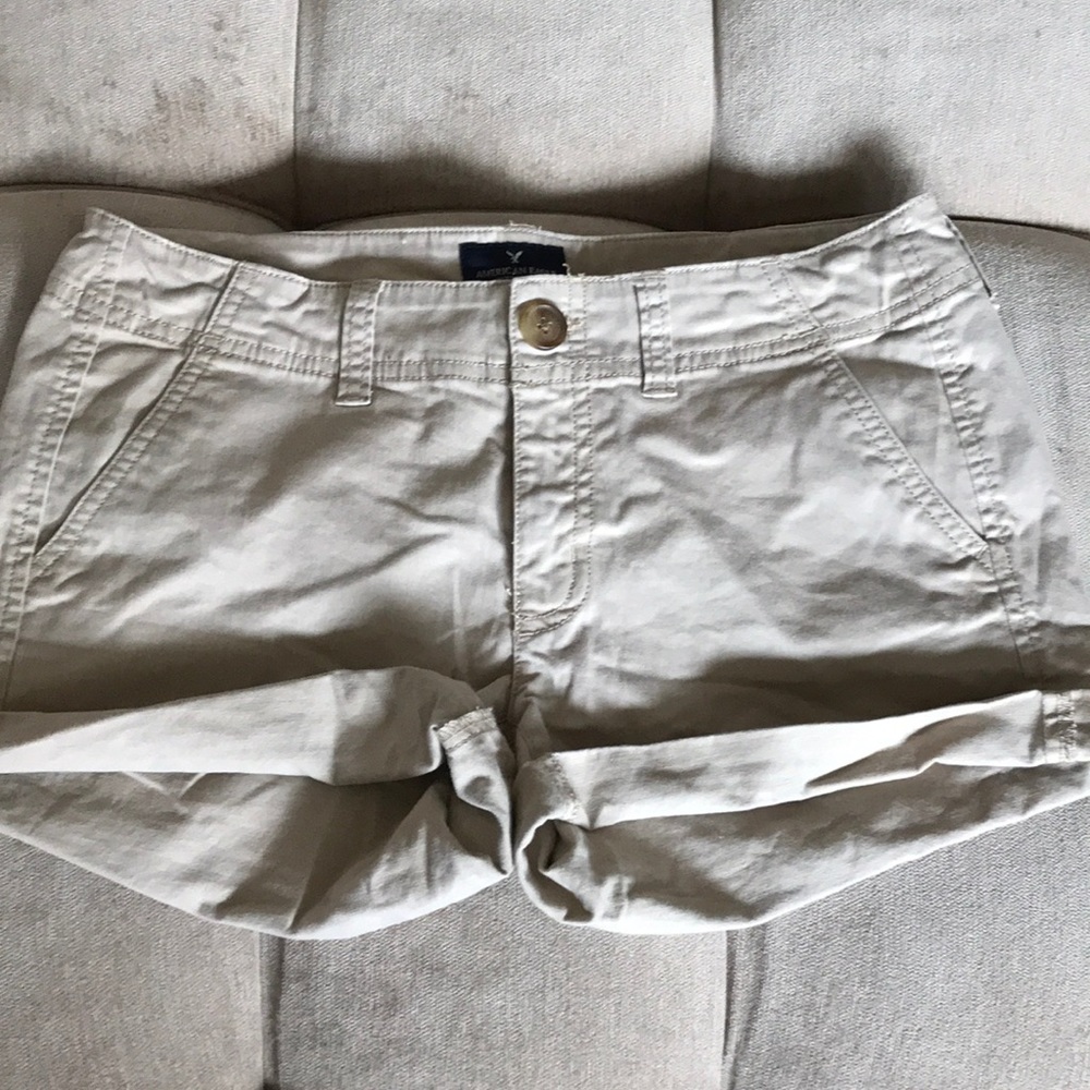 Woman’s American Eagle tan shortie shorts size 4